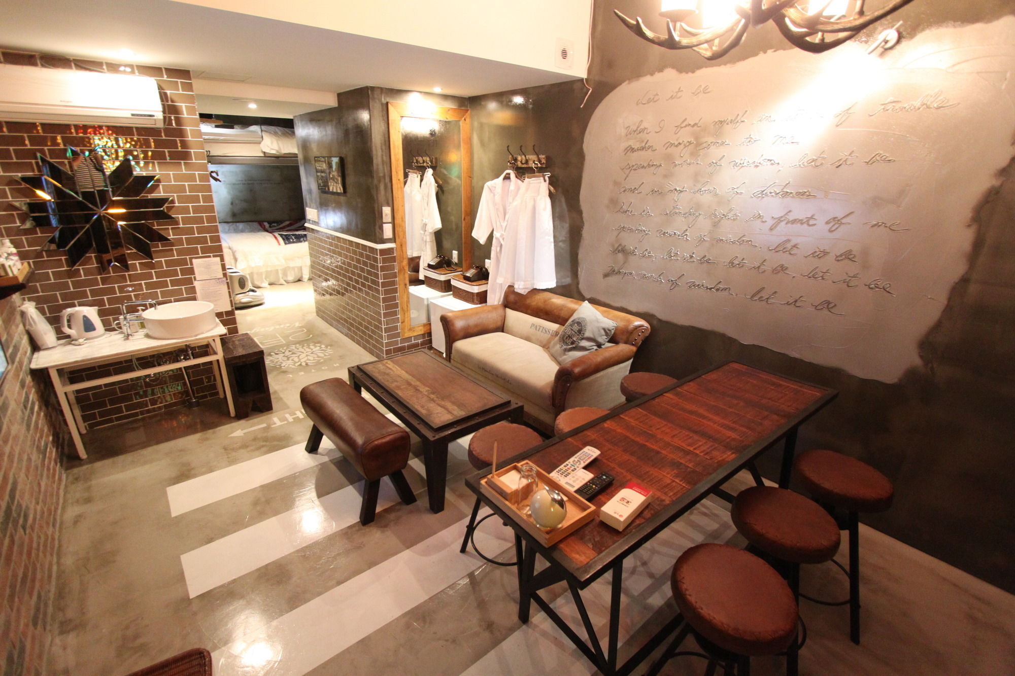 February Hotel Hwanggeum Тэгу Экстерьер фото