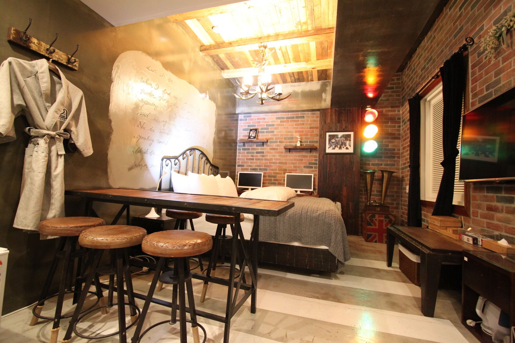 February Hotel Hwanggeum Тэгу Экстерьер фото